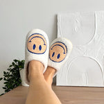 Load image into Gallery viewer, Happy face Slippers
